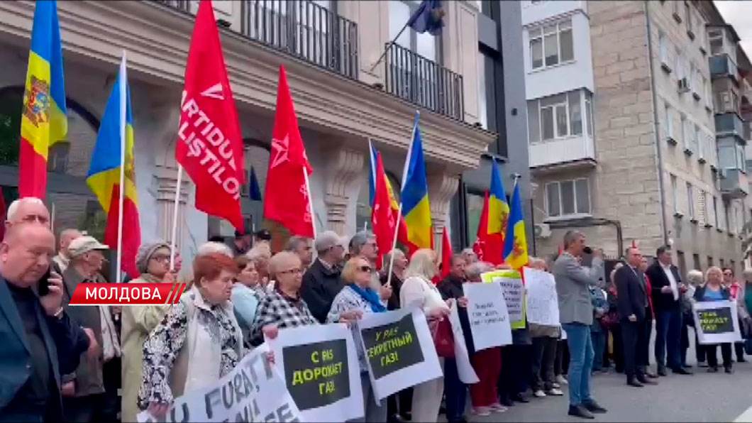 В Молдове протестуют из-за милитаризации-2