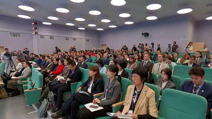 В Беларуси впервые проходит белорусско-китайский молодёжный форум! Узнали, что в программе