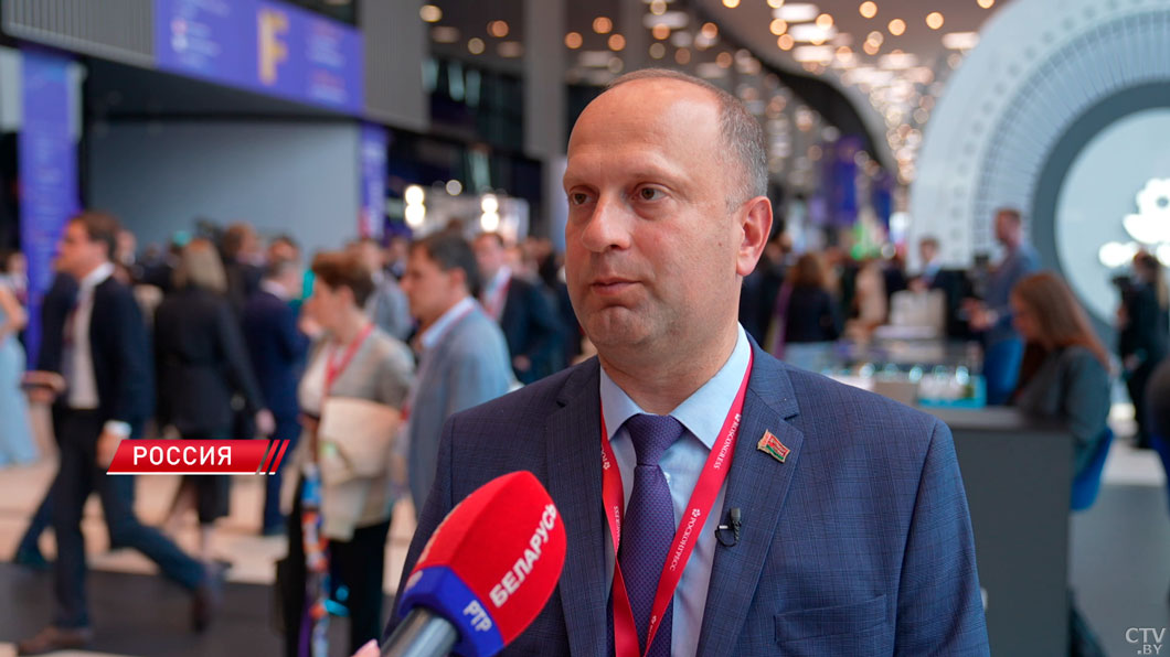 Юрий Чеботарь рассказал о перспективах XII Форума регионов Беларуси и России-4 Юрий Чеботарь рассказал о перспективах XII Форума регионов Беларуси и России-4