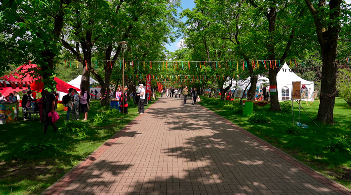 В Центральном ботаническом саду впервые прошёл фестиваль «Вокруг света Букидс»