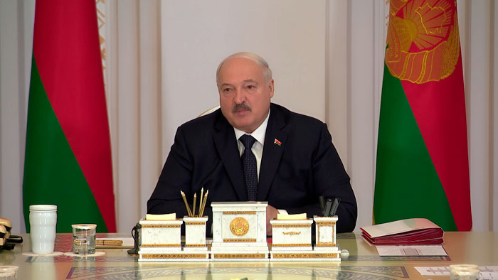 Лукашенко: безразличия и непорядочного отношения к людям со стороны властей быть не должно!
