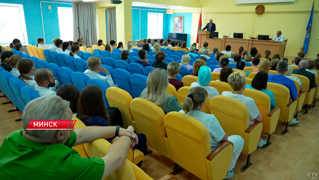 Министр здравоохранения встретился с коллективом 2-й городской больницы Минска-2