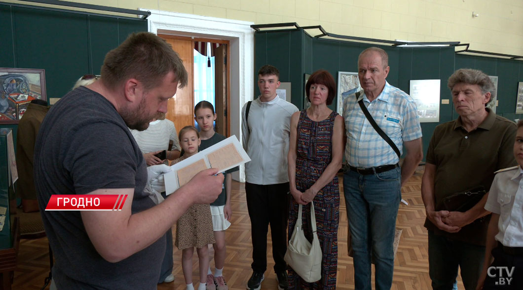 Личные вещи красноармейца-освободителя передали в Новый замок в Гродно-2