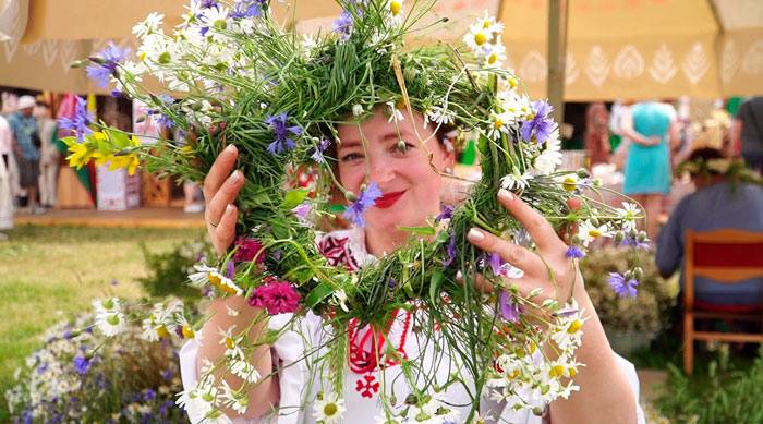 На берегу Днепра развернулось «Купалье» – рассказываем, какая атмосфера царит в Александрии 
