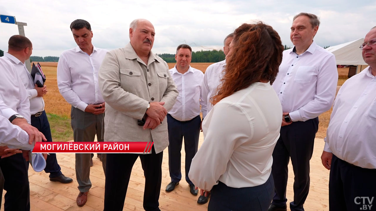 Самая лучшая профессия – руководитель хозяйства! Лукашенко посетил агрокомбинат «Заря»-4