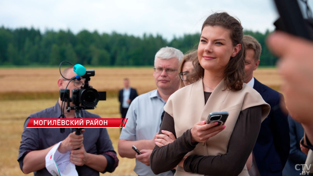 Самая лучшая профессия – руководитель хозяйства! Лукашенко посетил агрокомбинат «Заря»-8