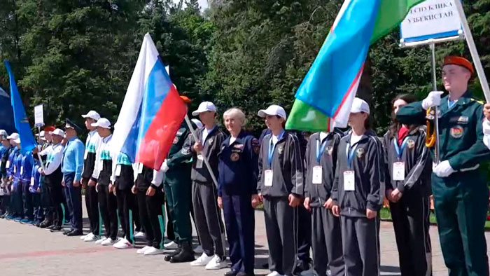Международный слёт юных спасателей-пожарных открылся в «Зубрёнке»
