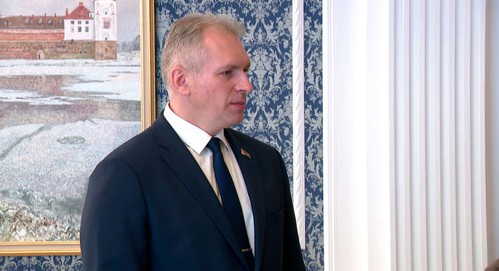 Галанов доложил Президенту о том, как выстроена система геологоразведки в Беларуси Галанов доложил Президенту о том, как выстроена система геологоразведки в Беларуси