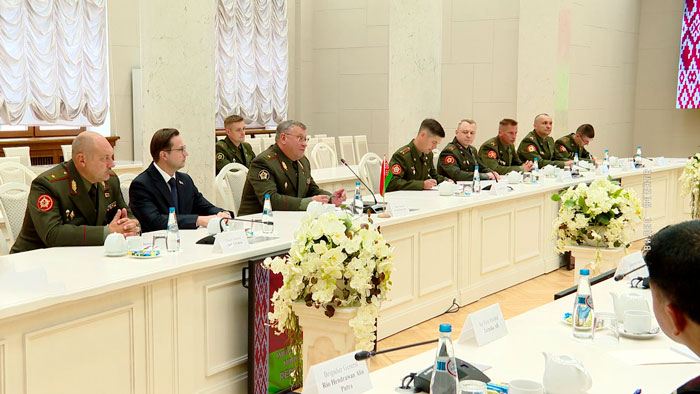 Беларусь и Индонезия обсудили сотрудничество в военной сфере Беларусь и Индонезия обсудили сотрудничество в военной сфере