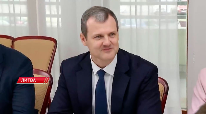 Премьер-министр Литвы уходит в отставку из-за коррупционного скандала