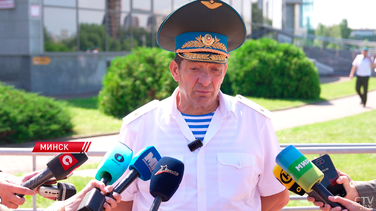 Воздушно-десантные войска и силы спецопераций Беларуси устроили праздник в честь 95-летия-6