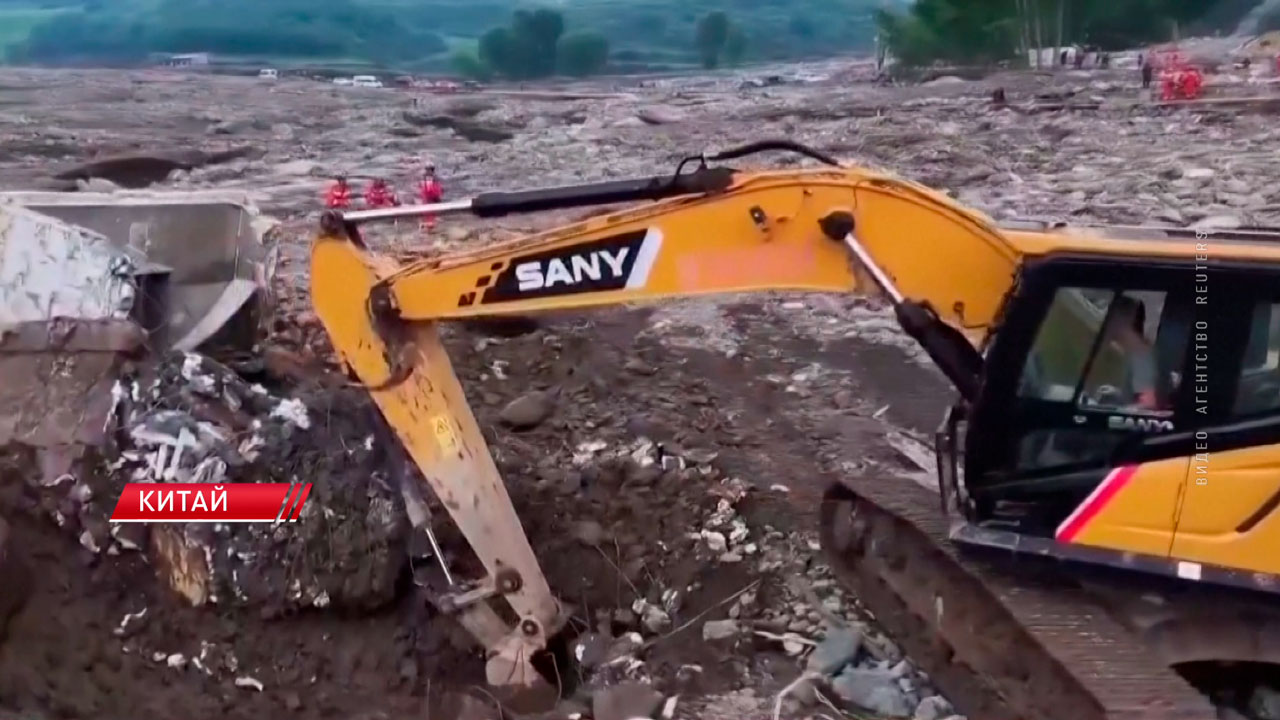 Более 100 тысяч человек эвакуированы из-за наводнений на севере Китая-2