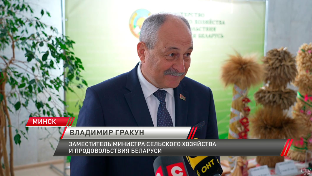 Белорусские аграрии намолотили более 6 млн тонн зерна-4 Белорусские аграрии намолотили более 6 млн тонн зерна-4