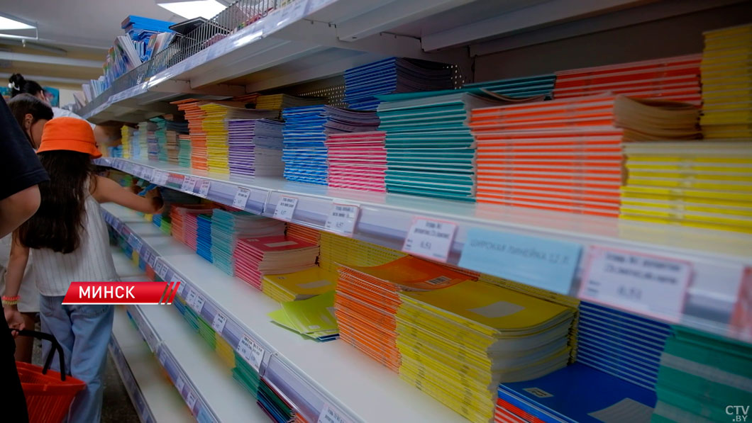 Басков провёл мониторинг ассортимента школьной продукции в столичном ЦУМе-2