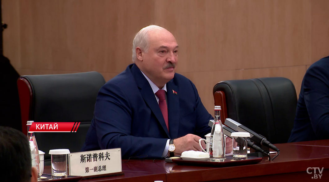 Лукашенко и Си Цзиньпин провели переговоры в Тяньцзине-6