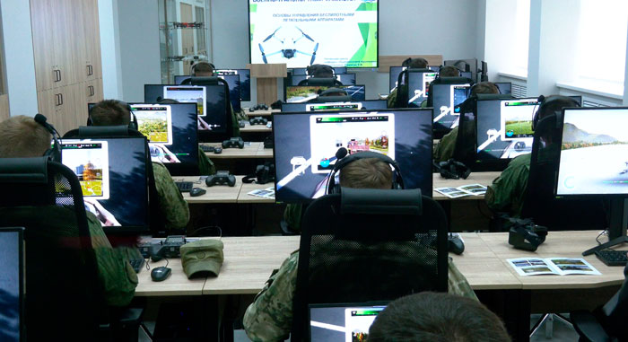 В Белорусском государственном университете транспорта началась подготовка операторов беспилотников