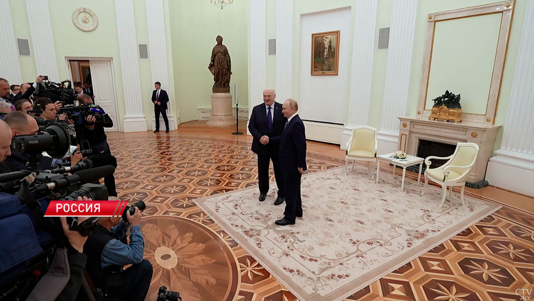 «Накопилось много вопросов». Лукашенко предложил Путину обсудить ряд региональных проблем-2