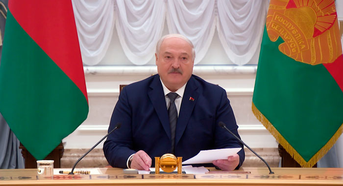 Лукашенко: сопряжение форматов ЕАЭС и СНГ помогает масштабировать потенциал сотрудничества Лукашенко: сопряжение форматов ЕАЭС и СНГ помогает масштабировать потенциал сотрудничества