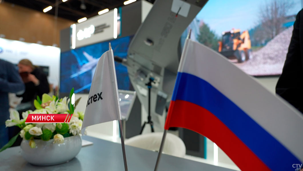 Делегация Совета Республики ознакомилась с лучшими достижениями предприятий на выставке «ИННОПРОМ»-2