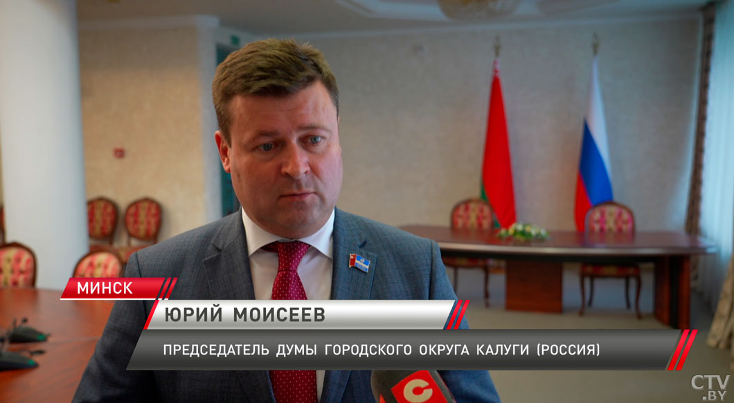 Дискуссии и круглые столы – в Минске стартовал международный форум молодых парламентариев-8