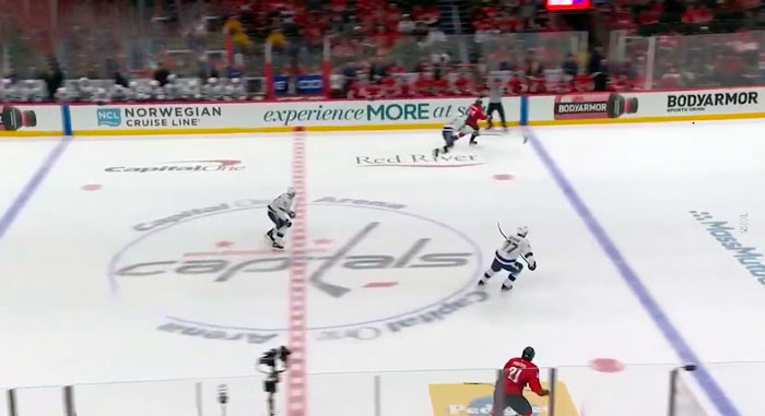 Шайба Протаса помогла «Вашингтону» обыграть «Тампу» в матче НХЛ