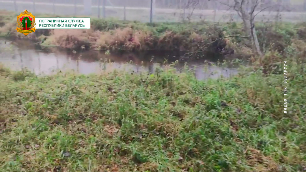 Избили и выбросили в реку: на границе с Латвией обнаружен труп беженца-2