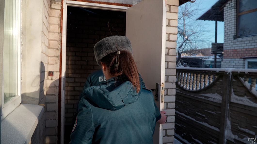 МЧС и медики предупреждают о возросших рисках пожаров и бытовых травм-2