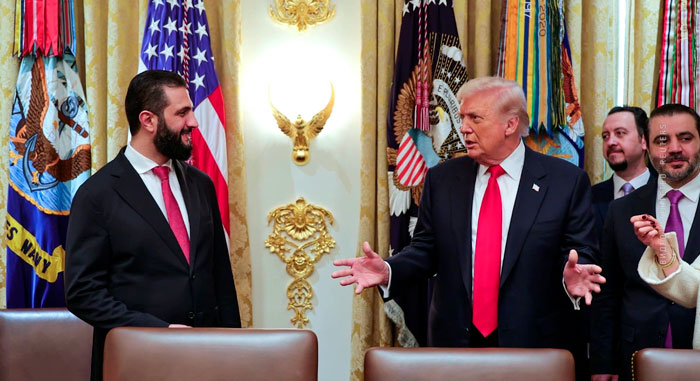 Трамп принял в Белом доме временного президента Сирии Аш-Шараа Трамп принял в Белом доме временного президента Сирии Аш-Шараа