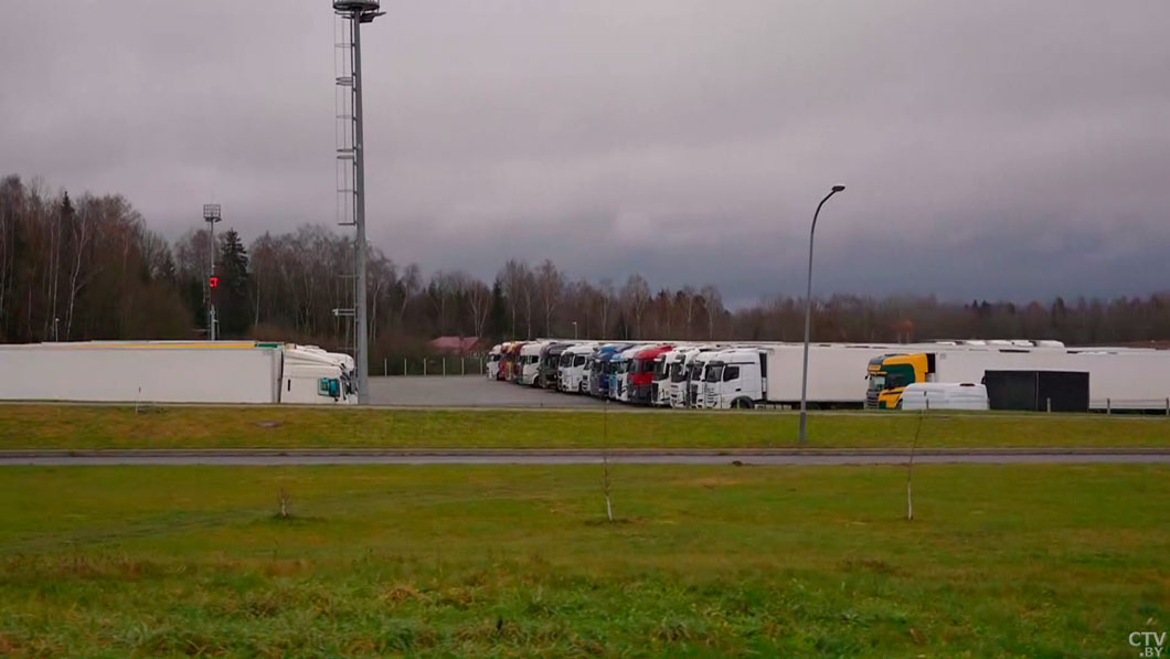 Водителей брошенных в Беларуси литовских фур будут штрафовать-2