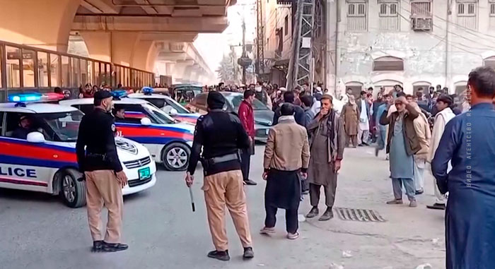 Взрывы прогремели в здании полиции в Пакистане – есть погибшие