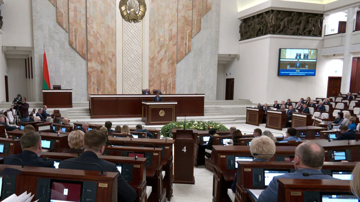 Депутаты рассмотрели пакет бюджетных законопроектов на 2026 год – подробности