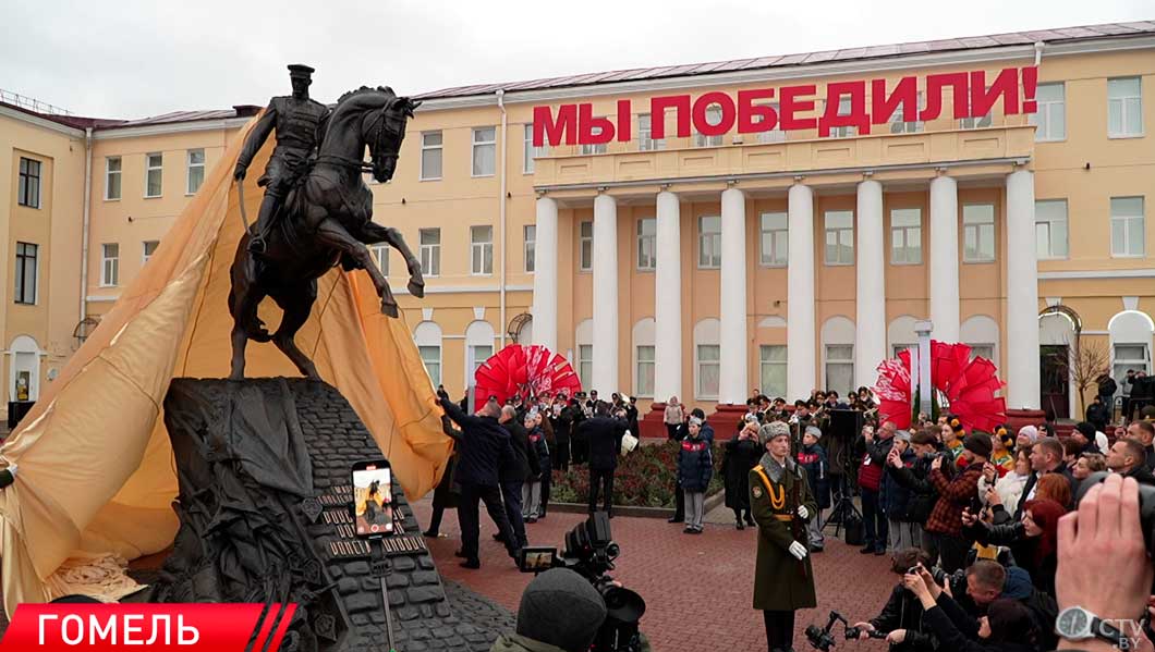 В Гомеле отметили 82-ю годовщину освобождения от немецко-фашистских захватчиков-6
