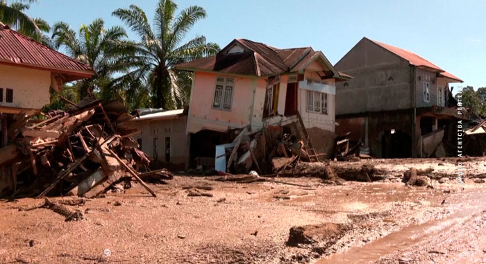 Около тысячи человек погибли из-за штормов и наводнений в странах Юго-Восточной Азии