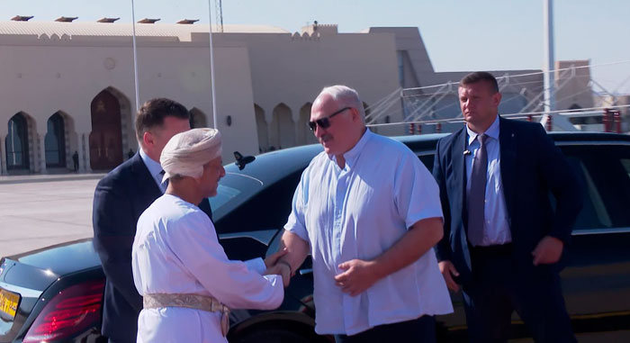 Лукашенко направился с официальным визитом в Алжир