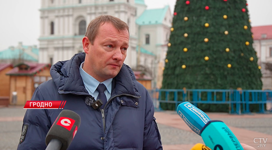 Шествие Дедов Морозов и дизайнерские ёлки! Чем удивит Гродно жителей и туристов-4