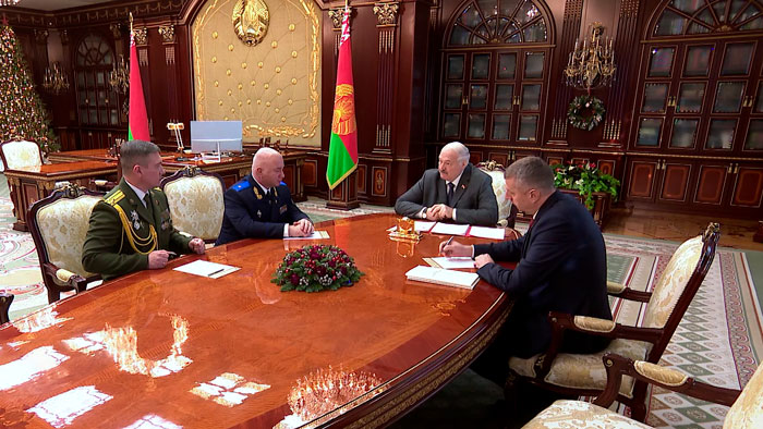 Лукашенко – назначенцам: если не сдерживать коррупцию – придём к войне! 