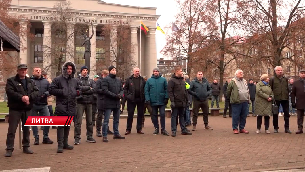 Литовские перевозчики подают иск против правительства из-за застрявших в Беларуси фур-2