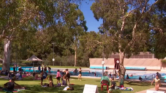 Австралию охватила экстремальная жара