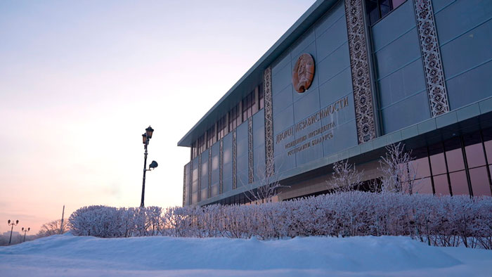 Лукашенко поздравил личный состав и ветеранов инженерных войск с профессиональным праздником