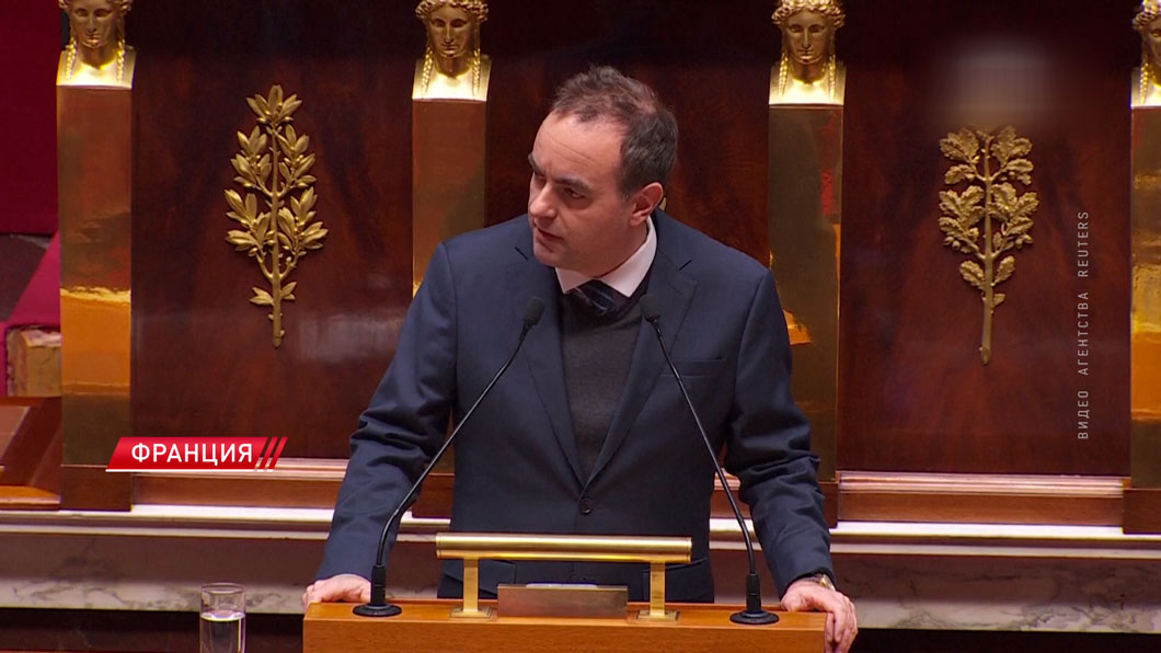 Премьер-министр Франции намерен принять законопроект о бюджете на 2026-й в обход парламента -4