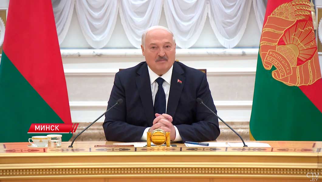 Лукашенко – учёным: спасибо вам большое, что достигли этого уровня-8 Лукашенко – учёным: спасибо вам большое, что достигли этого уровня-8