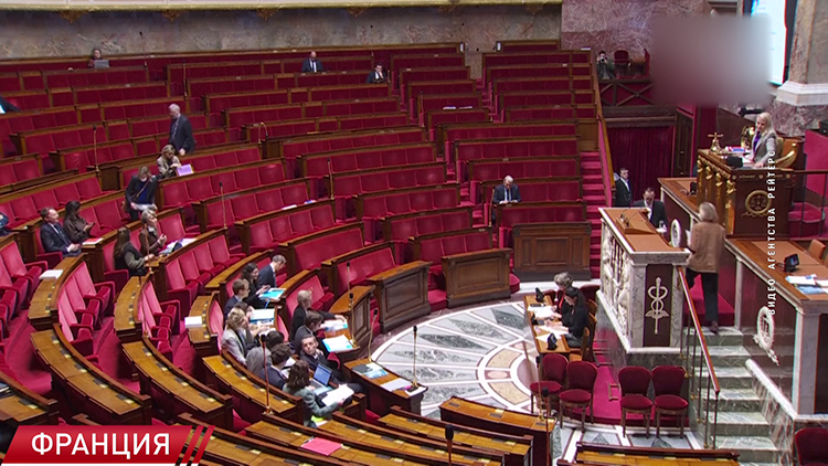 Во Франции детям до 15 лет хотят запретить пользоваться соцсетями