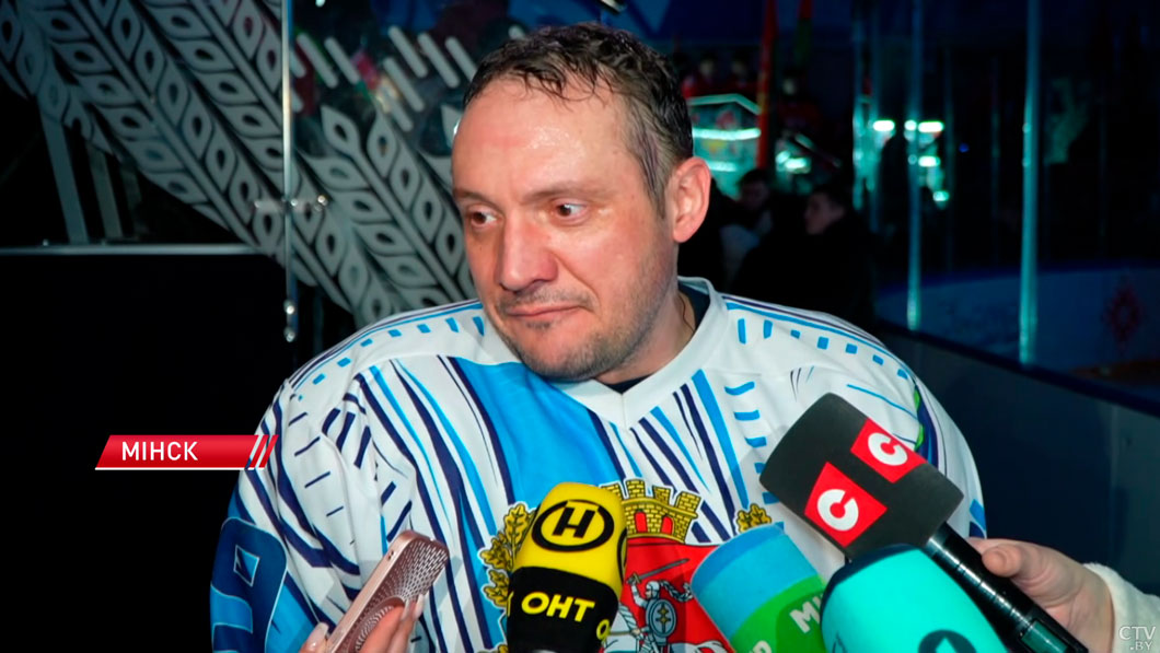 Команды Президента Беларуси и Витебской области скрестили клюшки на «Олимпик-Арене»-6