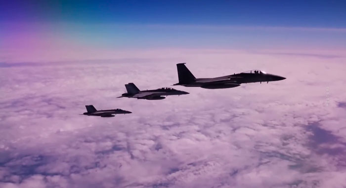 США наращивают военное присутствие вблизи Ирана