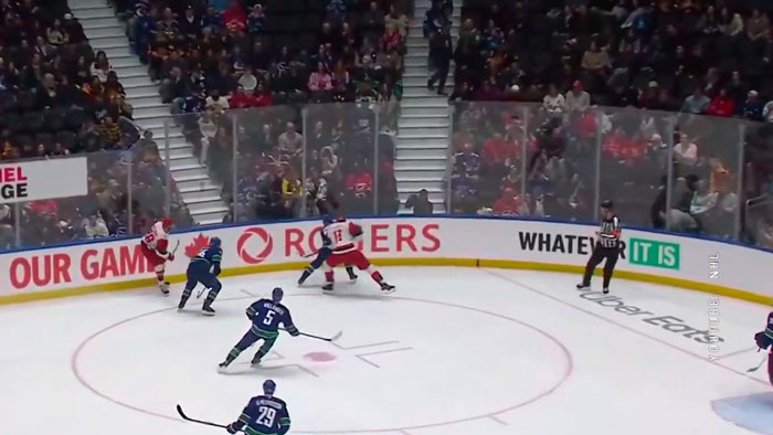 Никита Толопило вышел на замену в матче с «Каролиной» и отразил 90% бросков