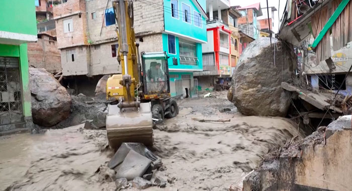 В Перу из-за масштабных наводнений и оползней погибли более 50 человек В Перу из-за масштабных наводнений и оползней погибли более 50 человек