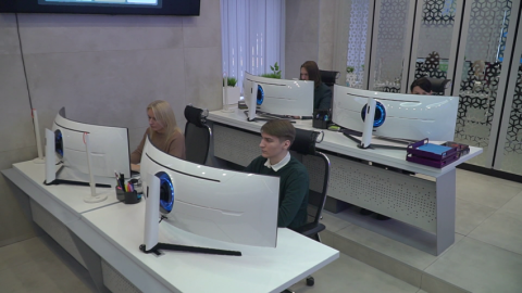 Умные машины заменят людей? Эксперты Беларуси и России обсудили перспективы ИИ в производстве