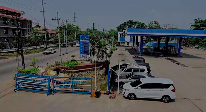 В Дакке закрываются заправки на фоне дефицита топлива