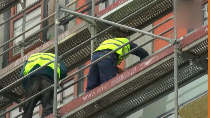 Более 50% поляков вынуждены совмещать несколько работ – опрос