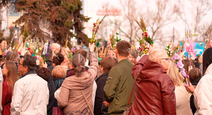 Православные христиане отмечают Вербное воскресенье
